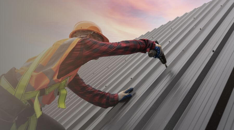 Professional gutter cleaning in Solgohachia, AR